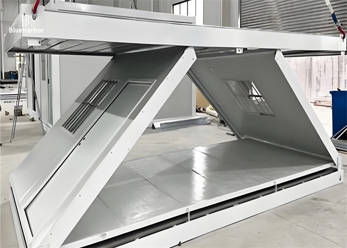 Casa prefabricada expandible en forma de Z fácil de instalar con 4 ventanas y 1 puerta Carga viva en el suelo 2.0 KN/m2